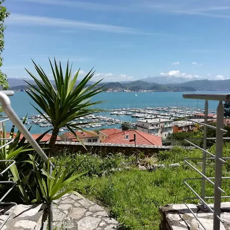 Prázdninový dům La Terrazza Nel Carruggio Fezzano (Liguria)