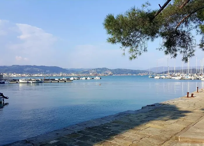 La Terrazza Nel Carruggio * フェッツァノ